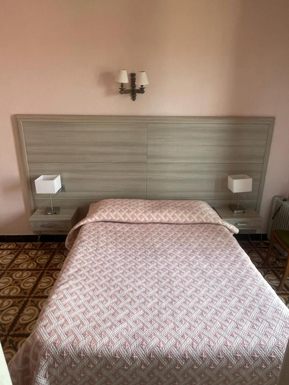 פיאנה Hotel Les Calanques מראה חיצוני תמונה